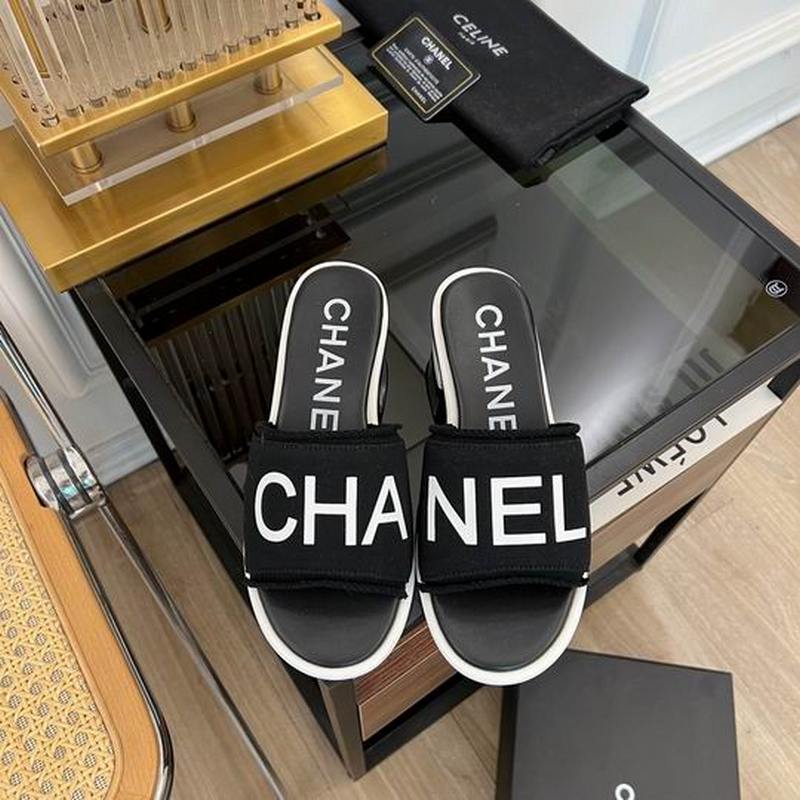 Chanel Women's Slippers 181